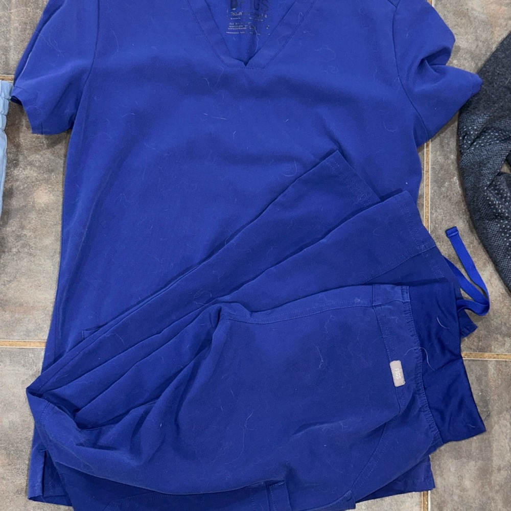 Figs Women's Scrub Set in Royal Blue